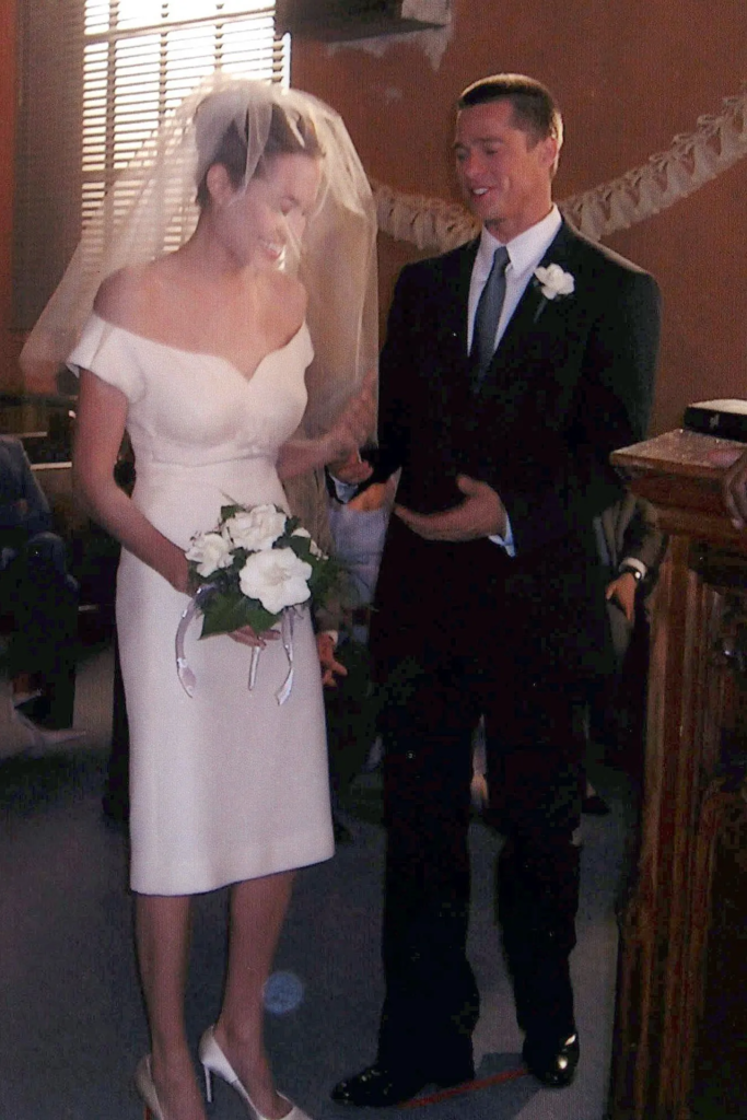 Angelina Jolie and Brad Pitt wedding scene