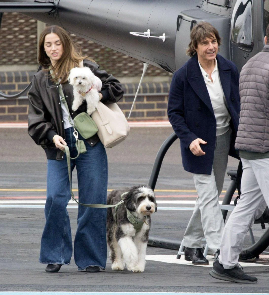 Tom Cruise and Ana de Armas
