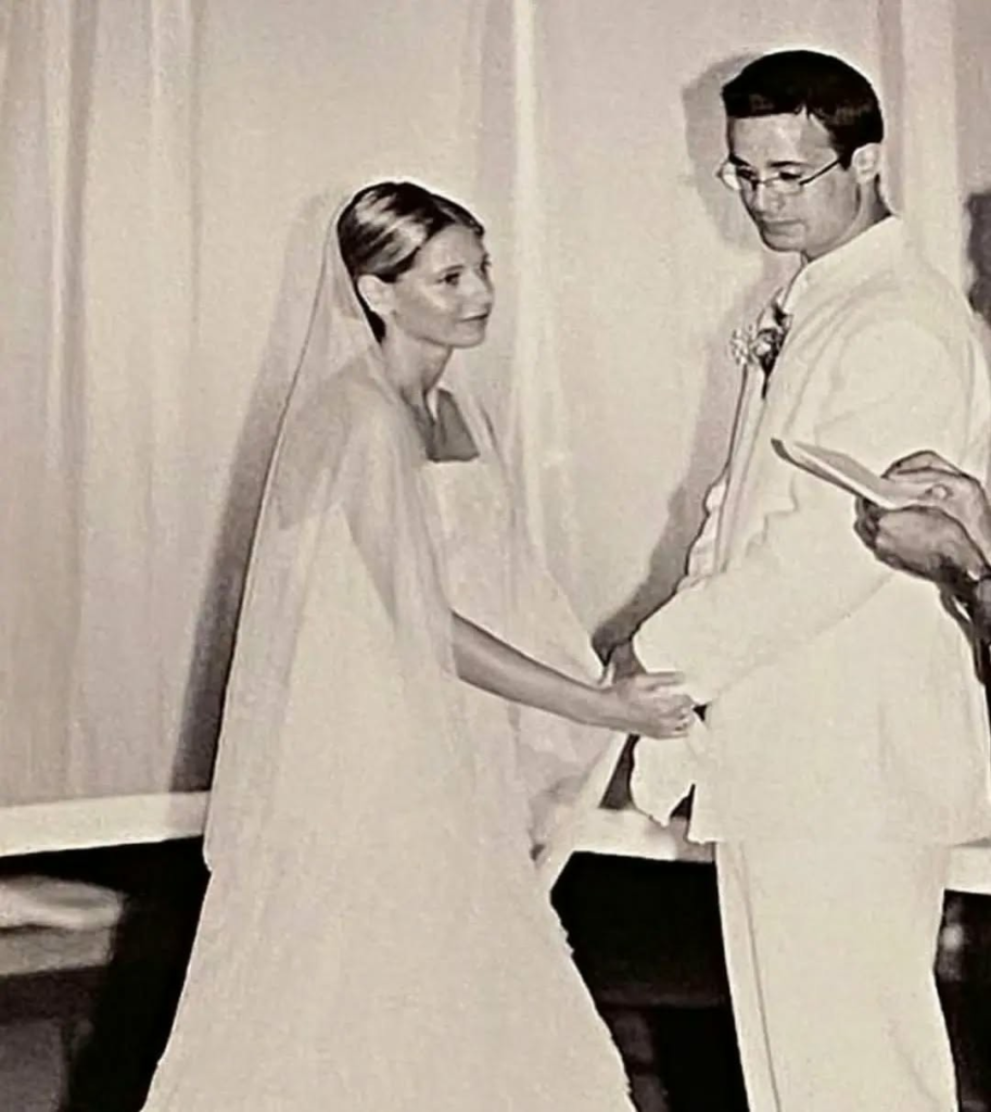 Sarah Michelle Gellar and Freddie Prinze Jr.'s wedding