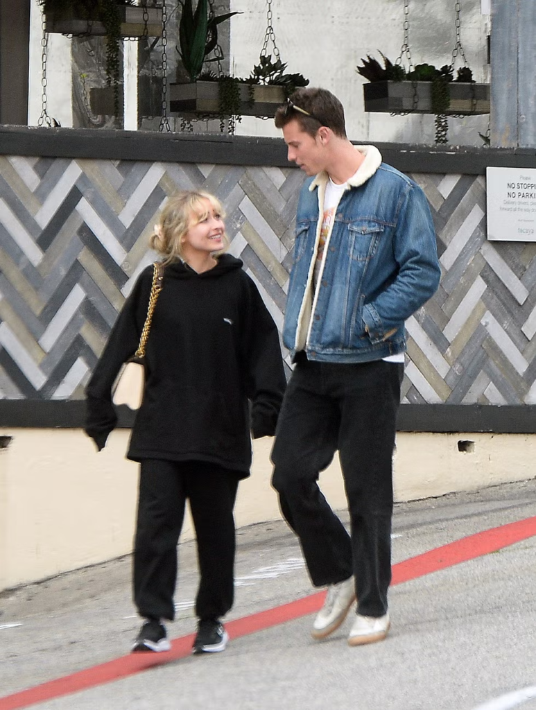 Shawn Mendes and Sabrina Carpenter