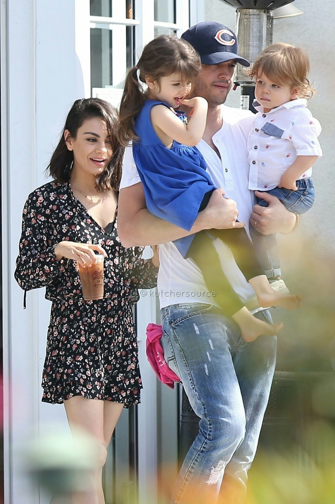 Ashton Kutcher and Mila Kunis with their kids