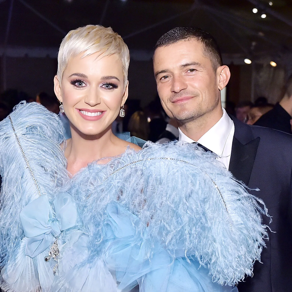 Katy Perry and Orlando Bloom smiling